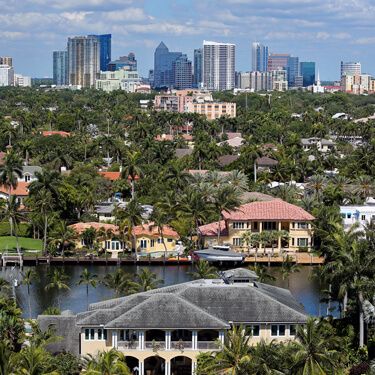 Freight Shipping from New York to Florida - Skyline of city in Florida