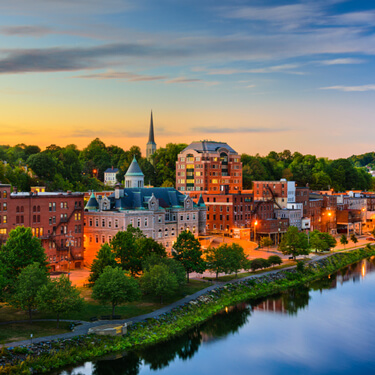 Shipping Freight from Maine - Maine Skyline